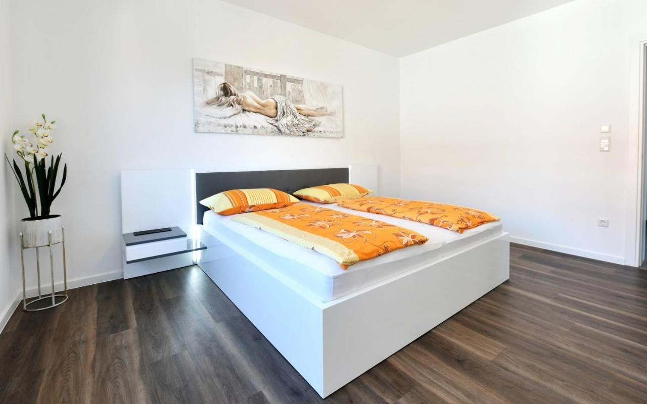 Apartments Mary Малинска Экстерьер фото